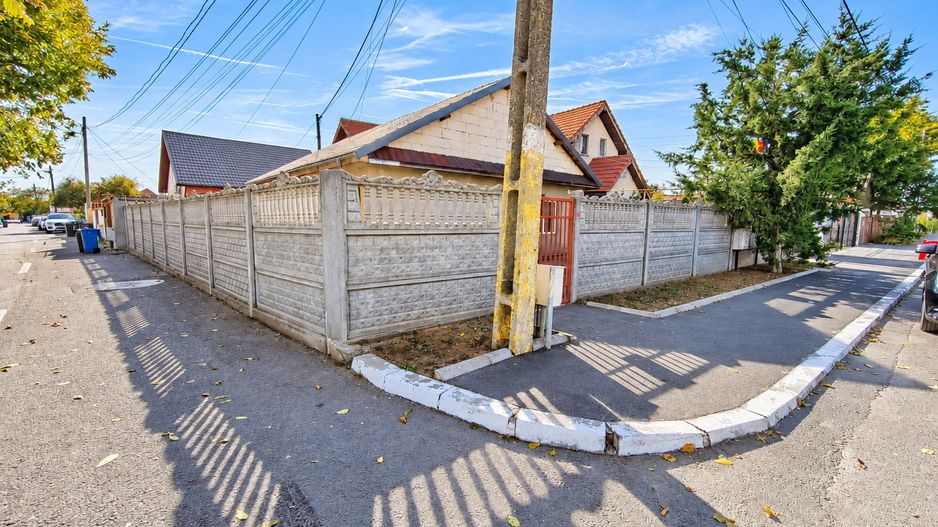 Casa de vanzare | Zona linistita | 3 camere - Poză 2