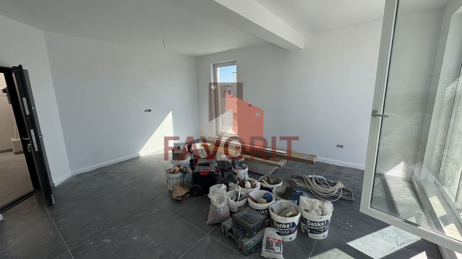 Apartament deosebit. Terasa 50 mp. Zona Buziasului. - Poză 3