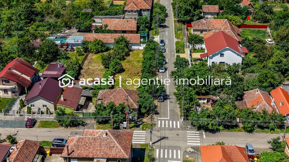 Casă cu teren 1018 mp și 2 fronturi stradale- Bujac - Poză 5