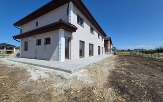 Casa tip duplex - Sura Mica - Poză 3