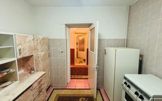 Apartament 4 camere • Decomandat • 350 €/lună - Poză 3