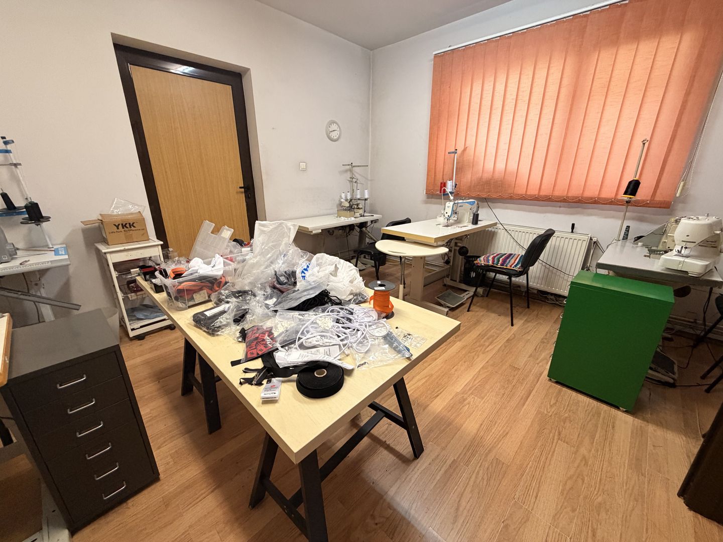 SPATIU BIROURI | ATELIER | SHOWROOM | 200MP - Poză 13