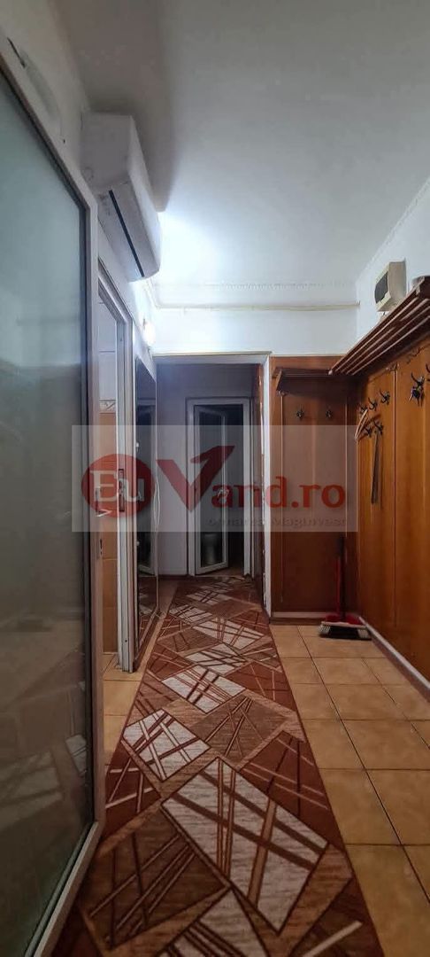 De vanzare apartament cu 2 camere, central, Bloc BR, et. 2, 76.000 euro - Poză 7