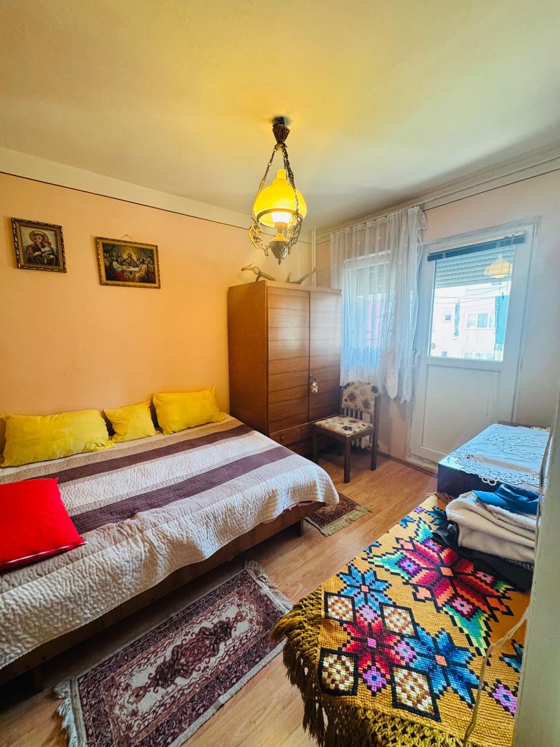 Apartement 3 camere Iosia Etaj 3 - Poză 4