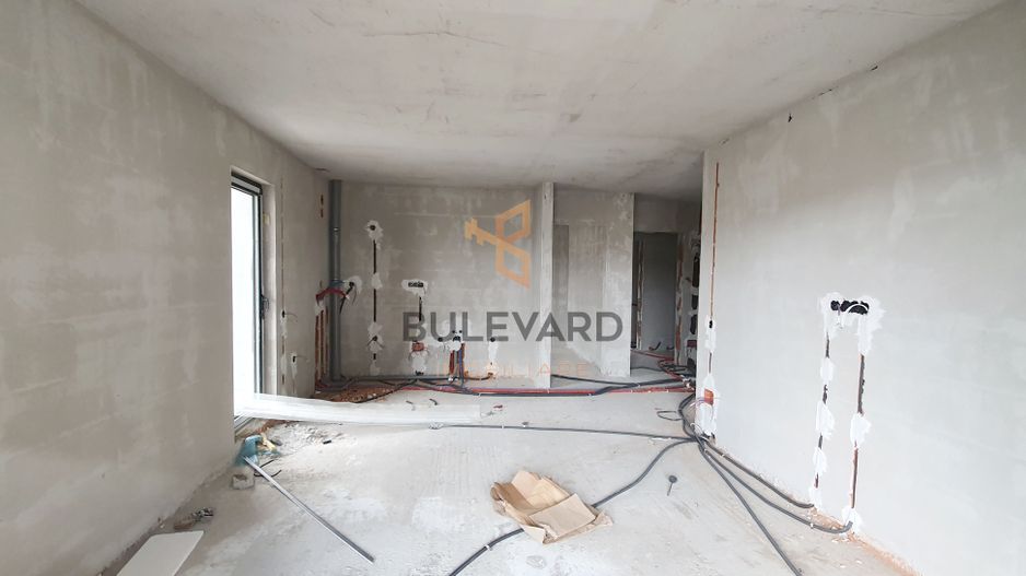 Apartament cu 3 camere/terasa 19 mp/ zona strazii Eroilor! - Poză 2