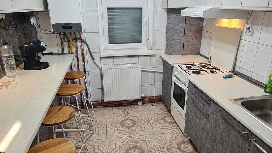 Inchiriez apartament 2 camere Rahova - Poză 1