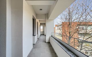 Spațiu modern de inchiriat destinat clinicilor sau companiilor - Poză 11