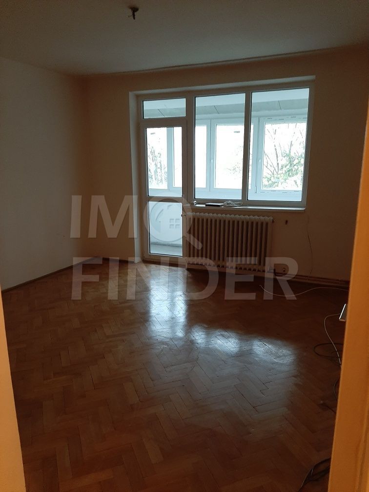 3 camere Gheorgheni  strada Liviu Rebreanu - Poză 1