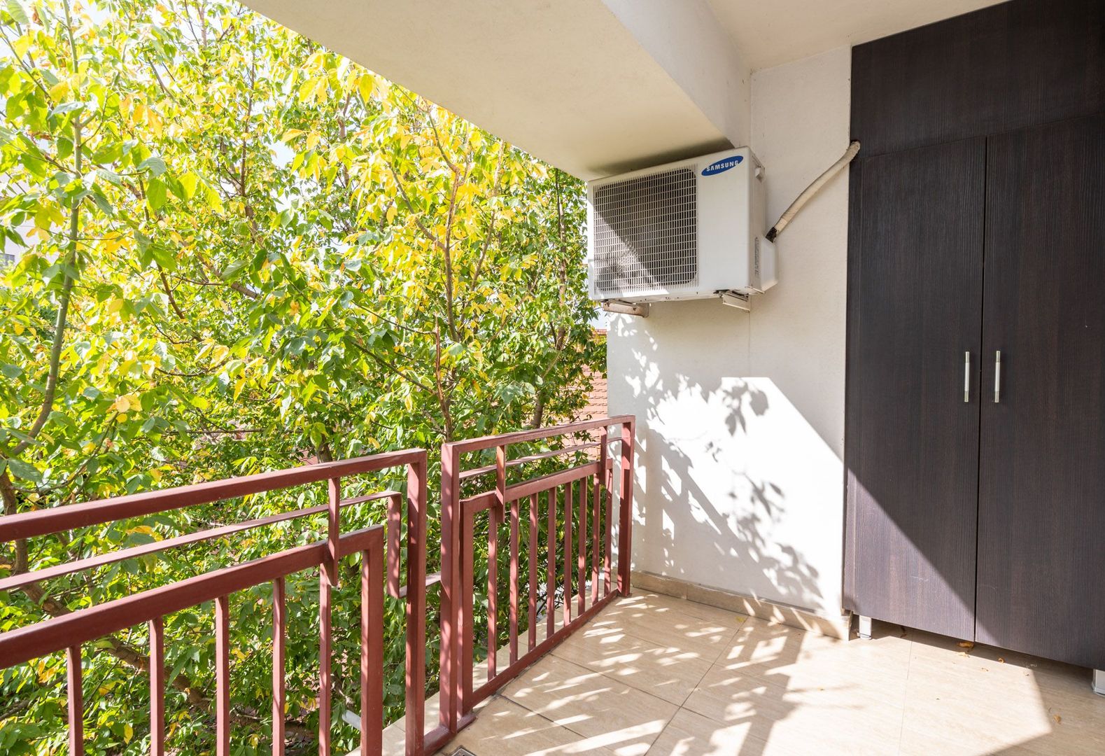 COMISION 0% - Apt.3 camere si Loc Parcare, bl. 1997, vedere gradina, metrou 8min - Poză 11