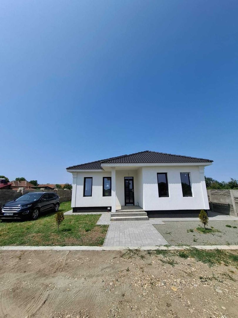 COMISION 0% | Casa Individuala | Comuna Padureni | 4 Camere - Poză 1