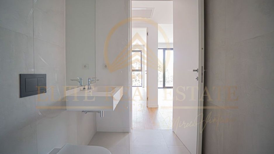 Stațiunea Mamaia - Vânzare apartament cu 2 camere, 2 bai cu vedere la mare. - Poză 22