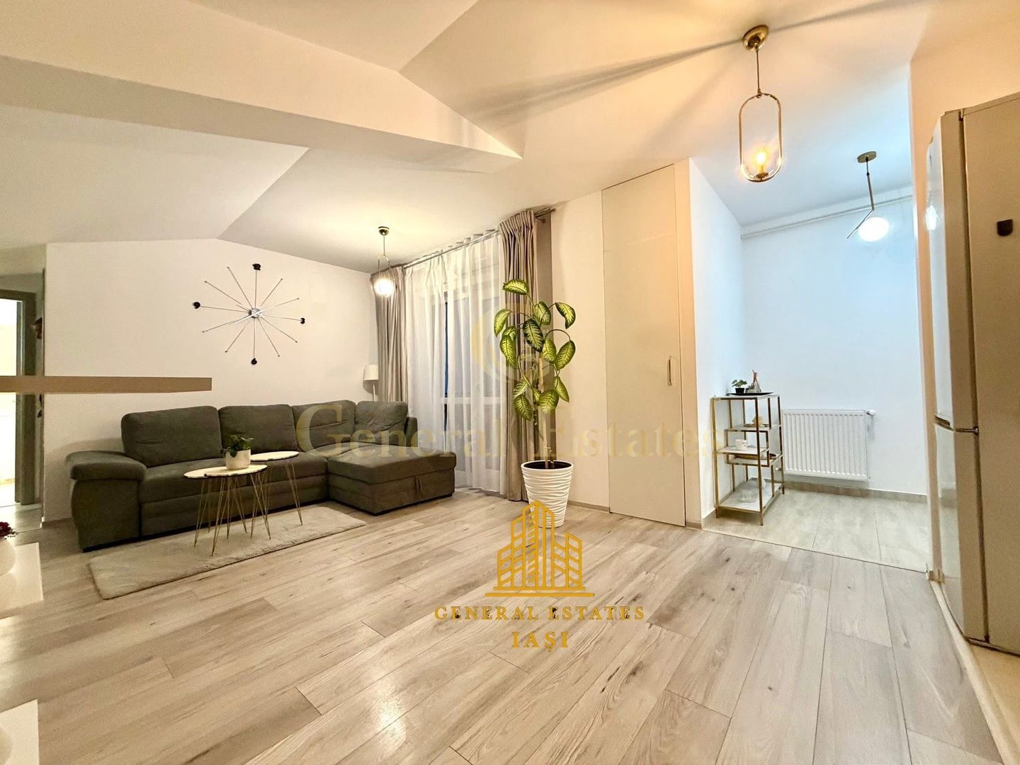 Vânzare apartament spațios- 98 mp-Valea Adâncă- Parcare Cadou - Poză 1