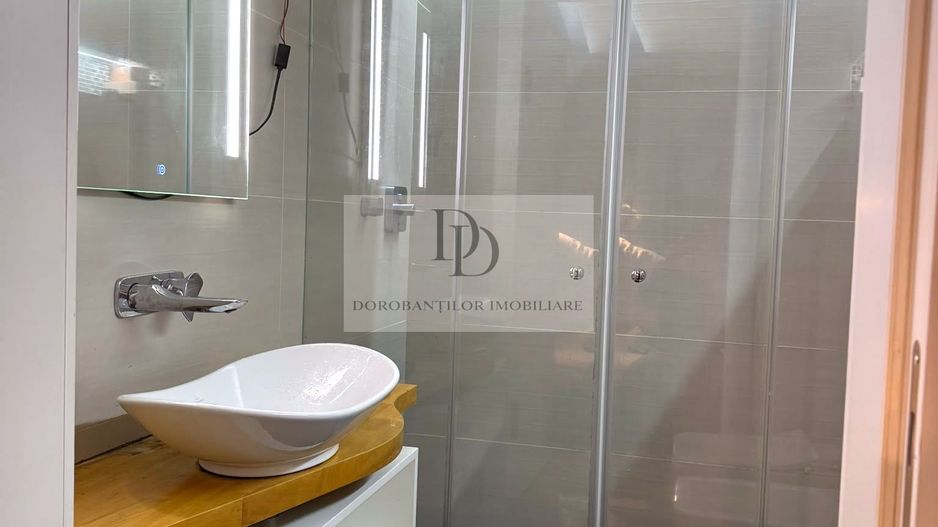 Duplex modern cu 4 dormitoare, Sală de fitness și 2 parcări – Europa - Poză 18