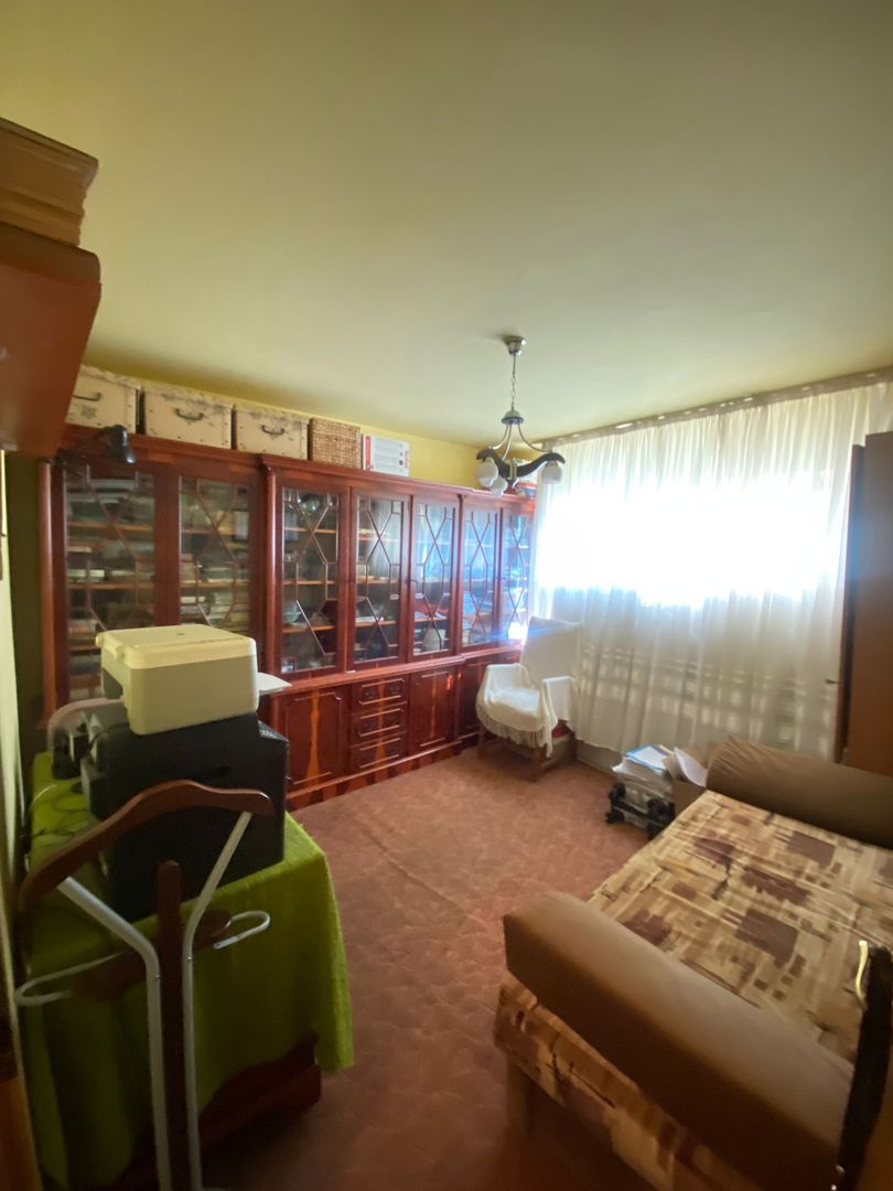 Girocului | 3 Camere | Decomandat | Boxa-spatiu depozitare | Izolat interior - Poză 17