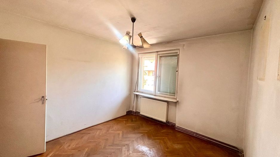 Apartament 3 camere central Ștrand cu garaj si boxa - Poză 16