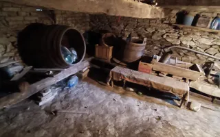 🏡  Teren generos cu Casă de Poveste în Șiria, Arad- Locație Rară - Poză 16