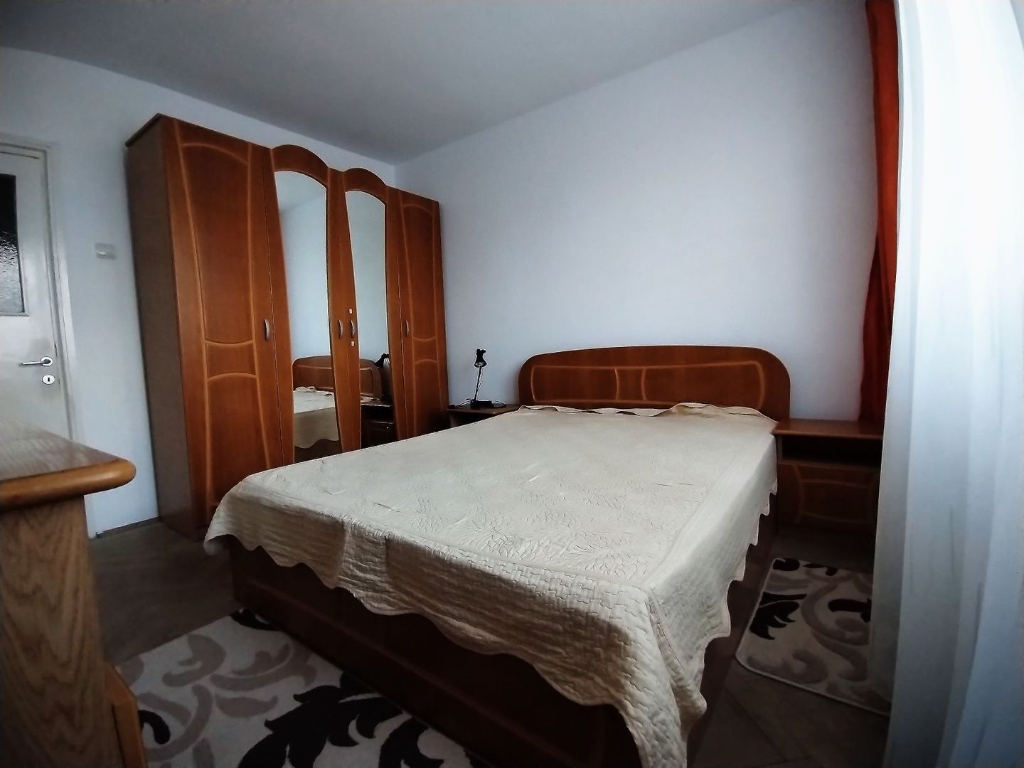 Apartament 2 camere de închiriat – Tomis 2, zonă centrală - Poză 3