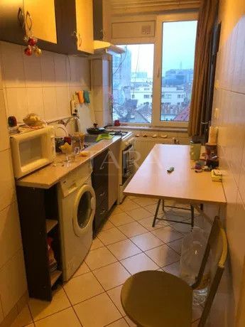 Apartament 1 cameră în zonă centrală – ideal locuit sau investiție - Poză 3