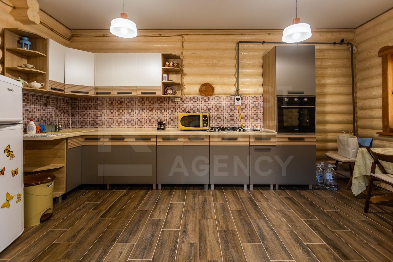 Vânzare, casă, 9 camere, satul Mîndra, r-nul Călărași. - Poză 8