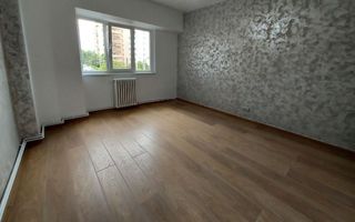 Apartament 3 camere, Păcurari, etaj 2/9, 83,92 mp, renovat, 156.000 Euro - Poză 5