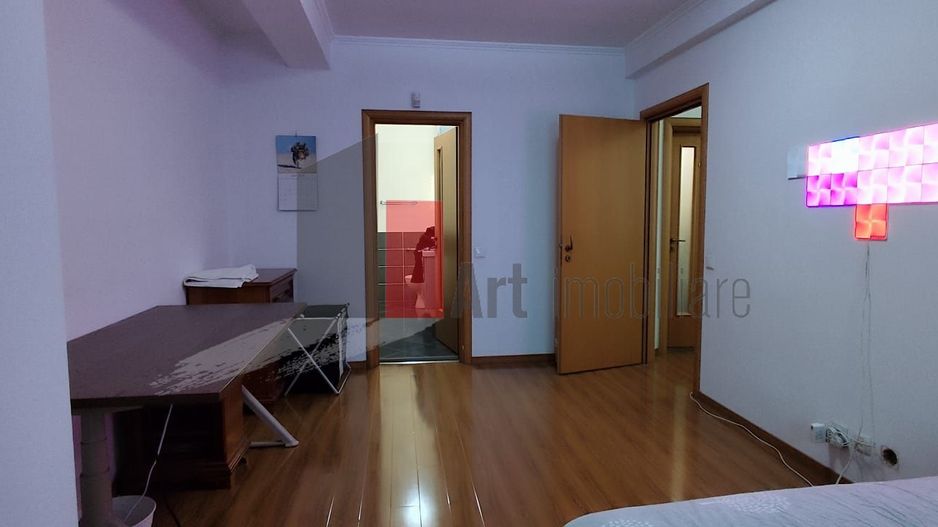 Apartamentul "OSATU" , 1Mai-Domenii, parter cu curte proprie - Poză 4