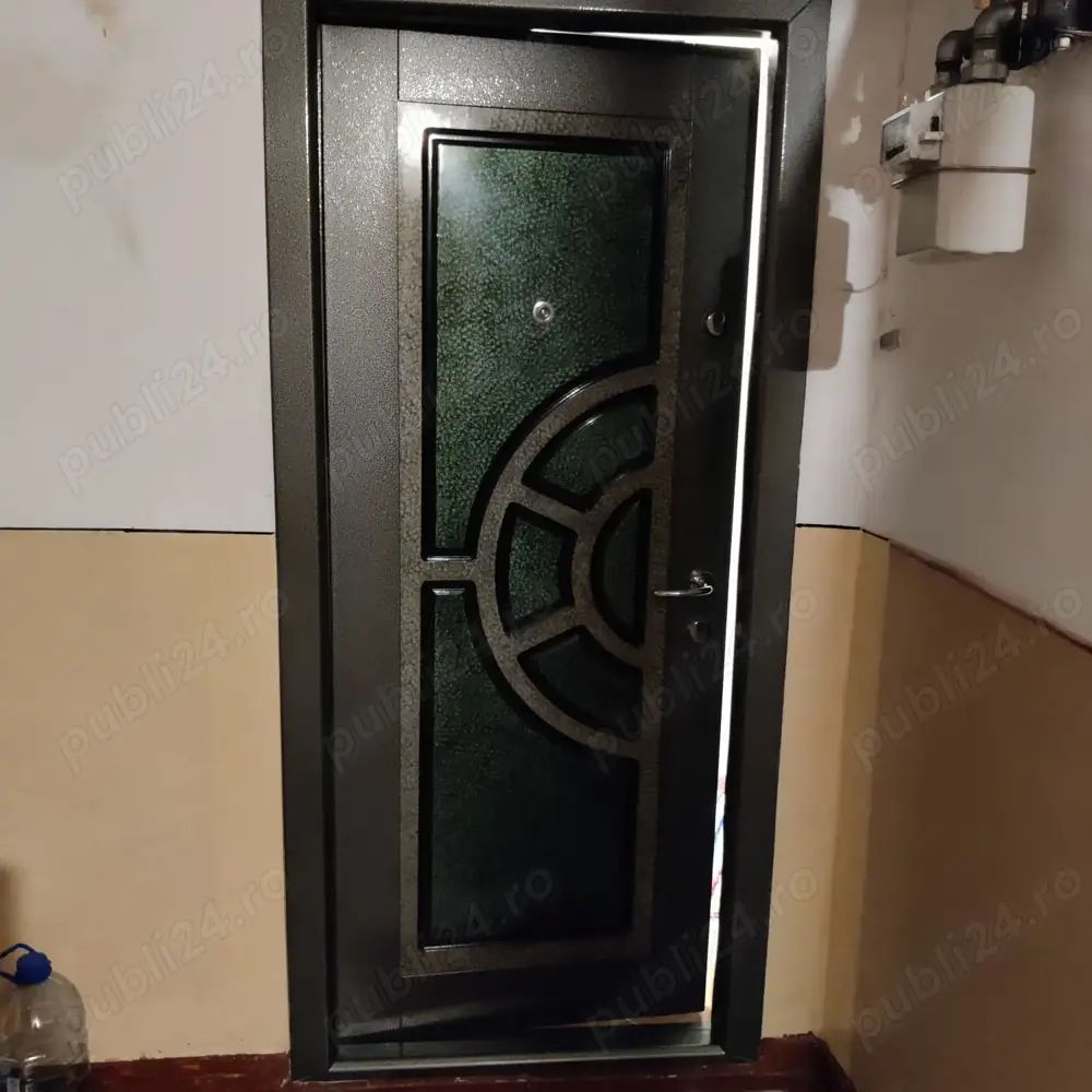 Vând apartament Focșani zona sud - Poză 1