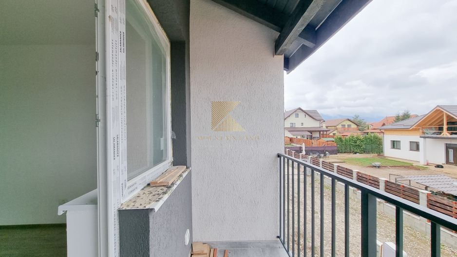 Casă însiruită cu 4 camere și curte proprie – Cartier Izvor, Str. Salc - Poză 18