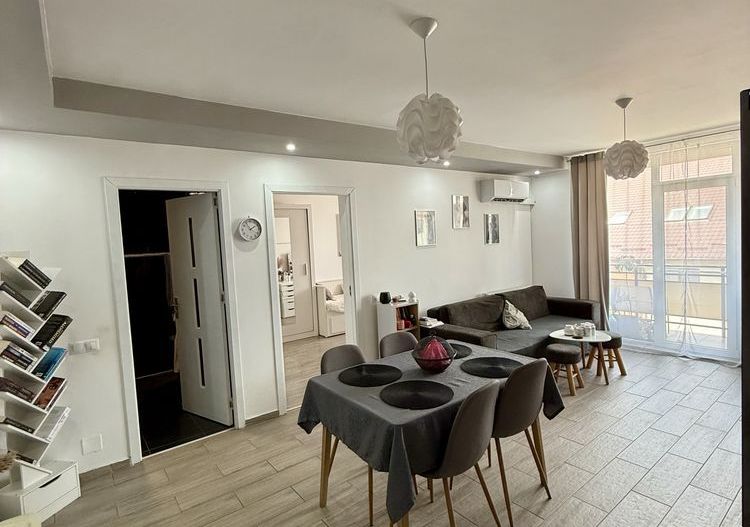 Apartament 3 camere, dressing, balcon, parcare, zona Eroilor - Poză 1