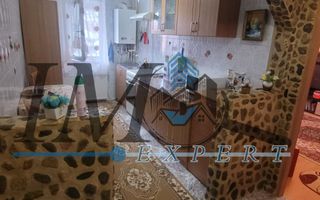 Apartament de vanzare in zona centrala in Cugir - Poză 4