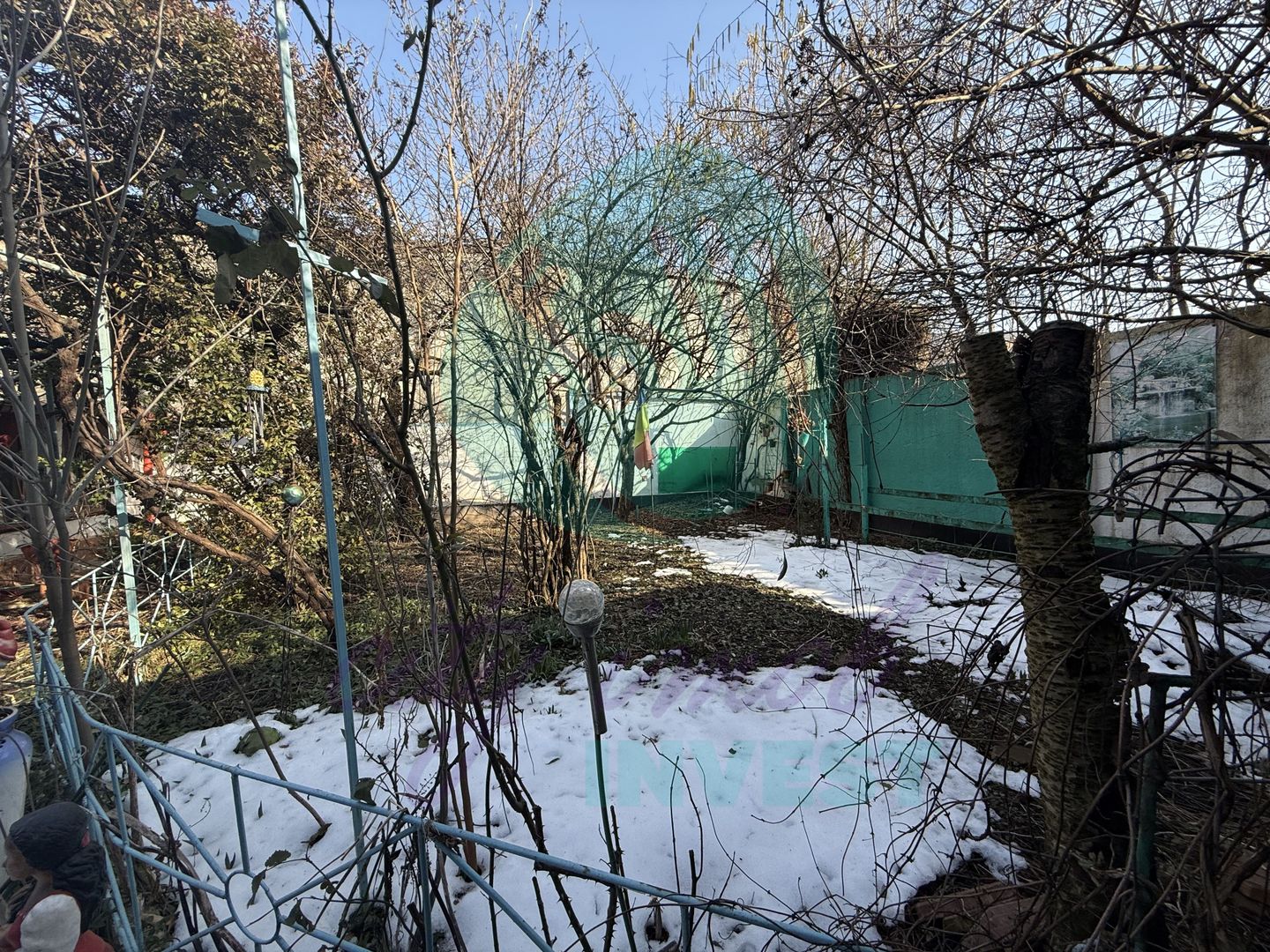 "Casa bunicii" pe un lot de teren de 307 mp - Poză 7