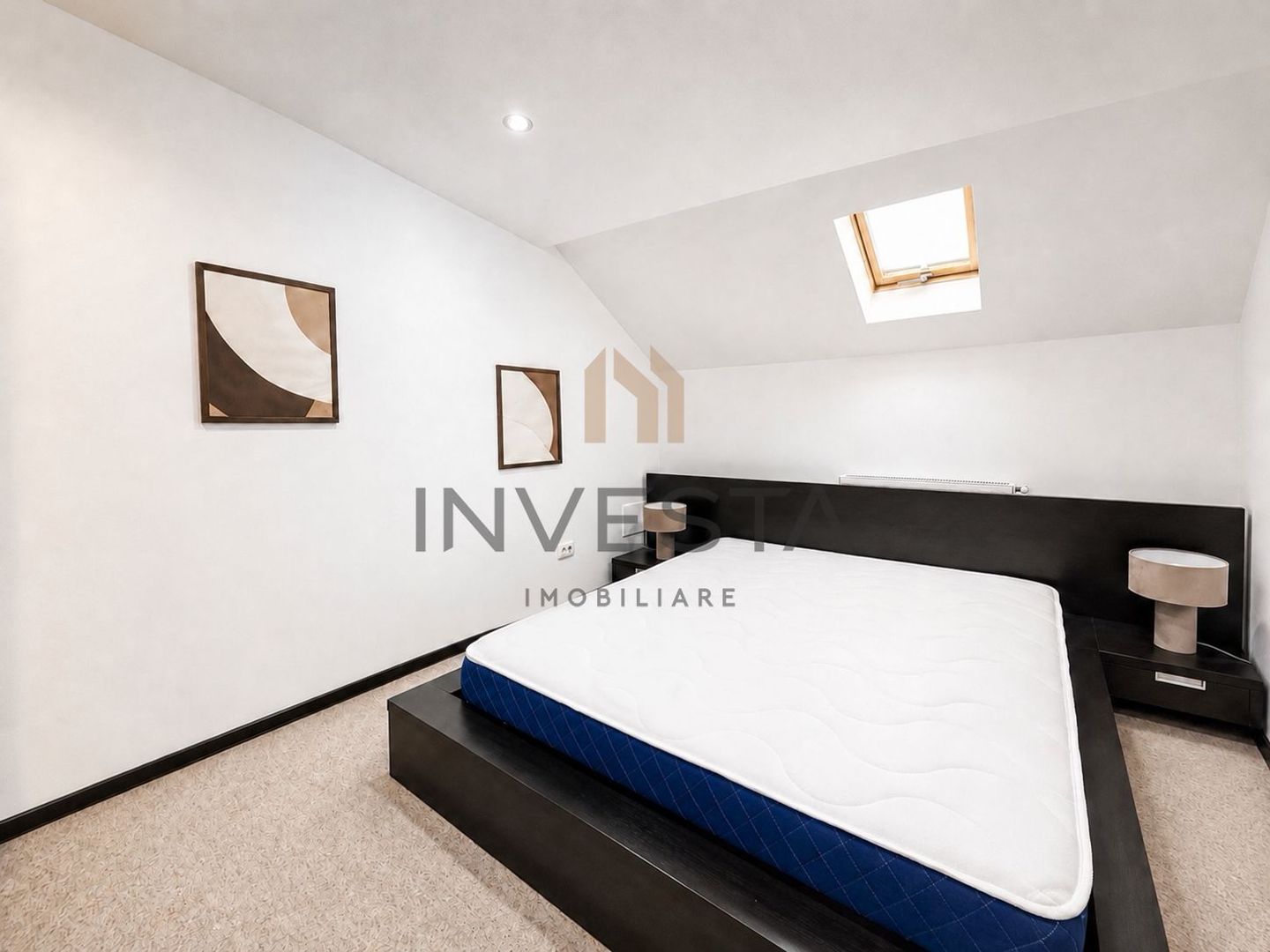 Apartament 3 camere decomandat de inchiriat in vila, zona Centrala! - Poză 13