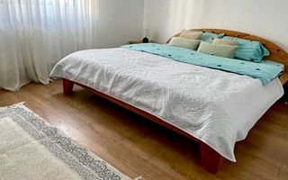 APARTAMENT IN VILA - Poză 5