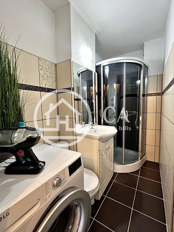 Apartament de vânzare cu 4 camere în zona Calea Aradului, Oradea - Poză 12