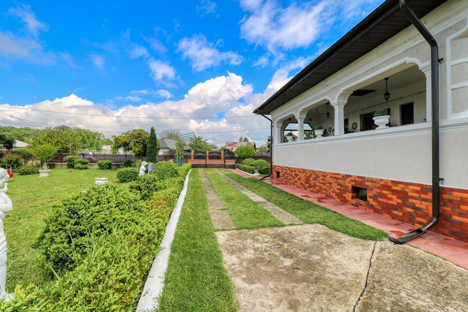 Casă boierească  de poveste- 7000 mp teren - Poză 36