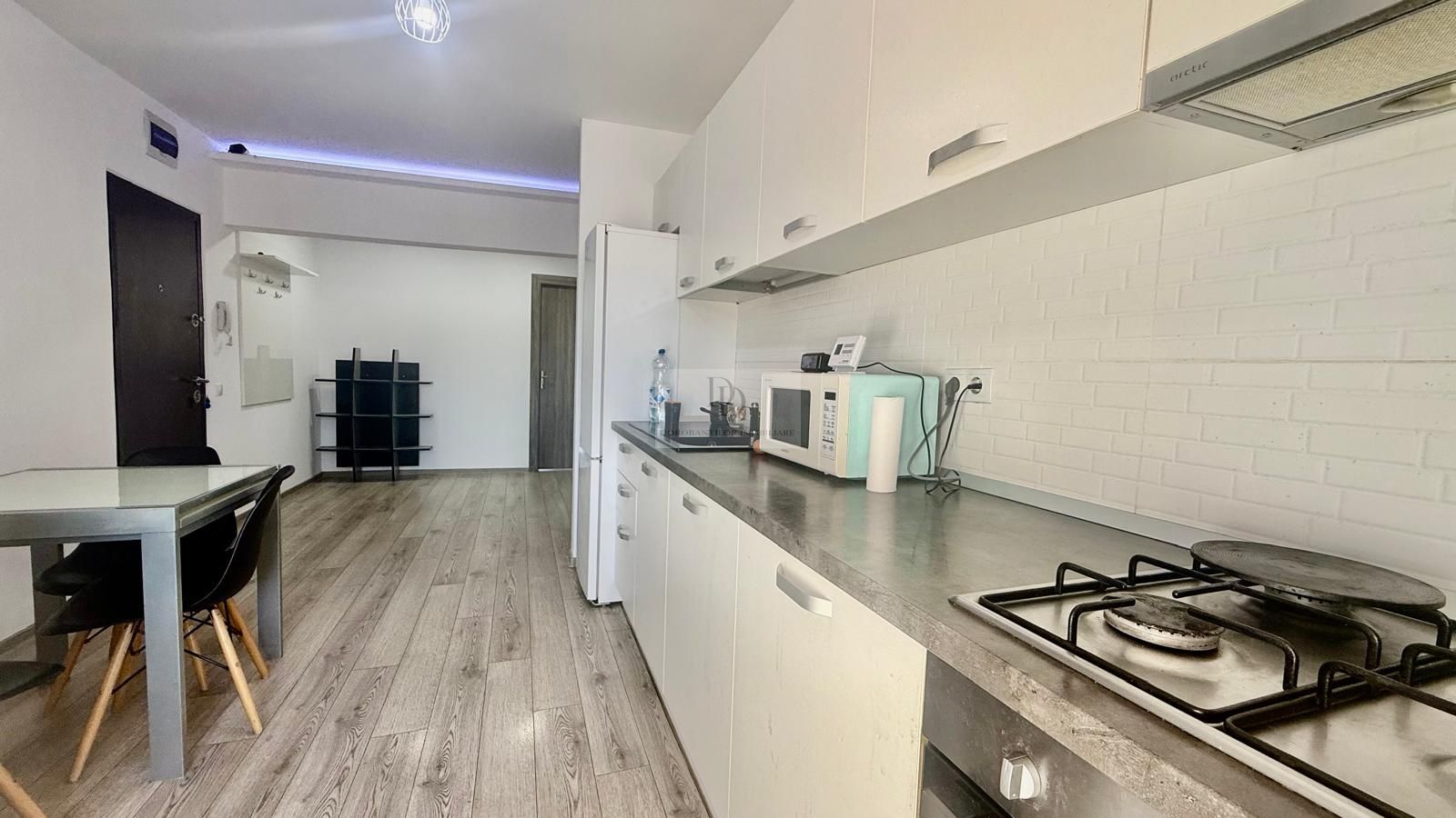 Apartament de inchiriat cu 3 camere decomandate-in Cartier Marasti - Poză 2