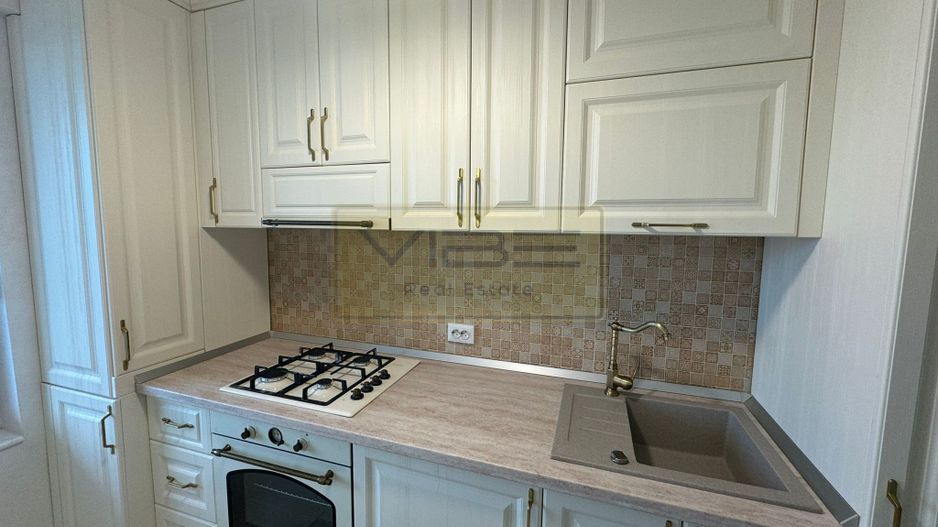 Apartament 2 camere decomandat Copou Royal Town - Poză 12