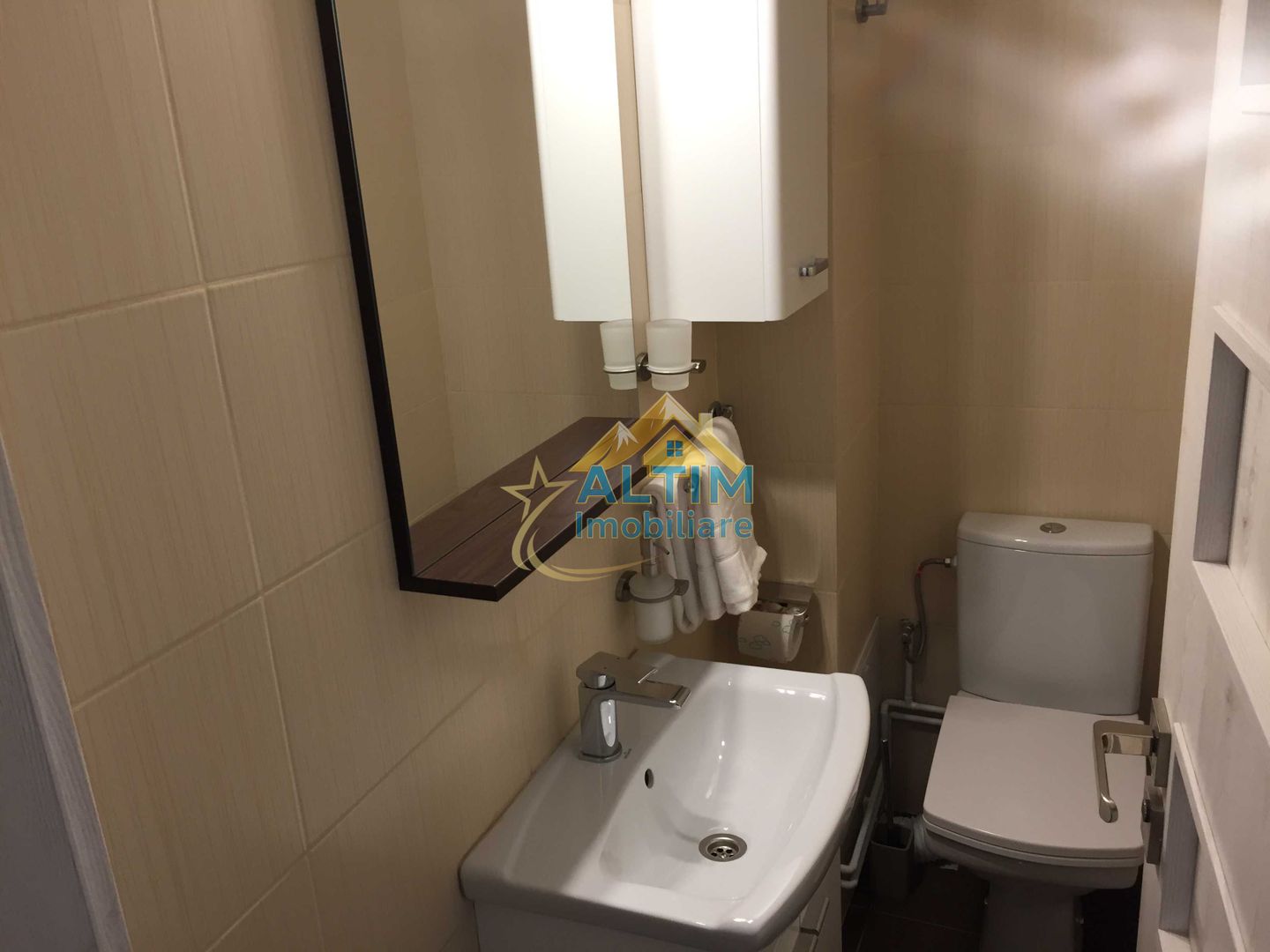 Apartament 3 camere, 2 băi, Răcădău, Brașov - Poză 5