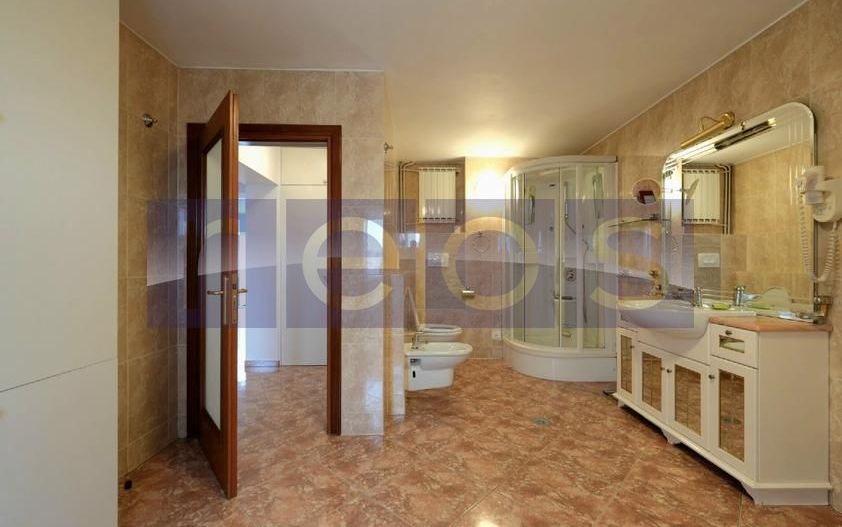 INCHIRIERE SPATIU | 5 CAMERE | ZONA OCTAVIAN GOGA - Poză 9