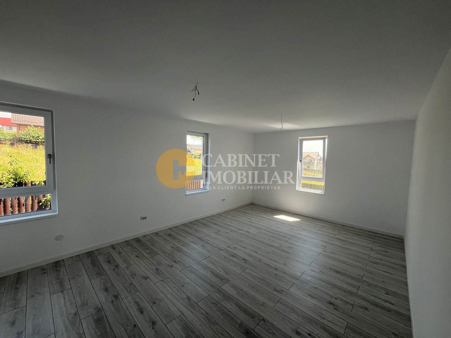 Casa 6 camere 268 MP Valea Lupului - Poză 11