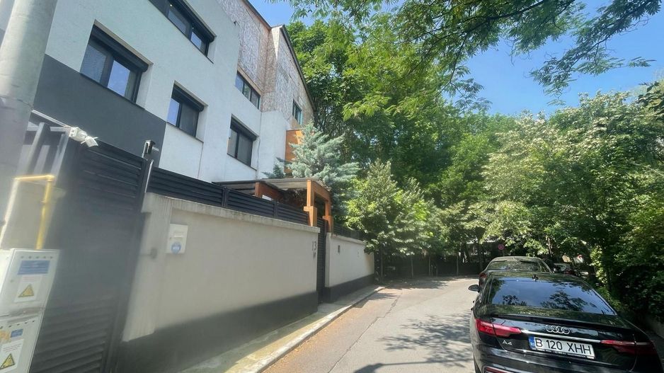 Vila de inchiariat in Herastrau \ Villas Rent in Herastrau area. - Poză 1