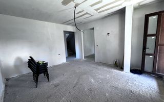 Vanzare casa P+M in Sendreni( in spatele Primariei), pret 99 000 euro - Poză 21