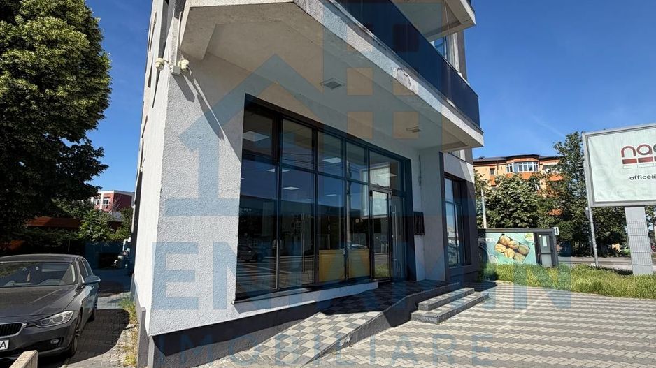 Spatiu comercial pe Bulevardul Decebal - Rovine - Helmat 100mp - Poză 9