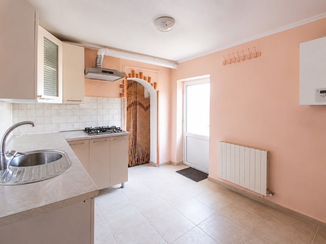 Cahul – Casă 3 Camere + Living | 139 m² | Teren 7.7 ari + Garaj | 95.000 € - Poză 37