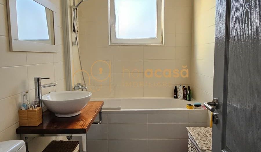 Apartament de vanzare 3 camere 64 mp zona Eroilor - Poză 13