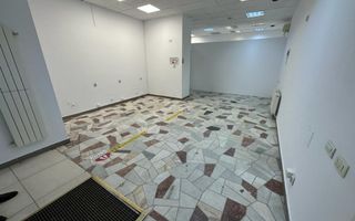 PROPRIETAR vand spatiu comercial pe Stefan Cel Mare - Poză 3