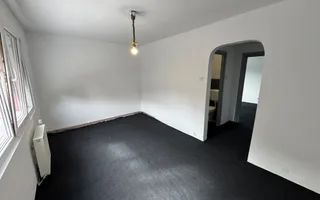Vand apartament 2 camere zona Trandafiru - Poză 13