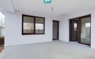 Vilă la sol cu open space și 3 dormitoare la alb - Poză 22