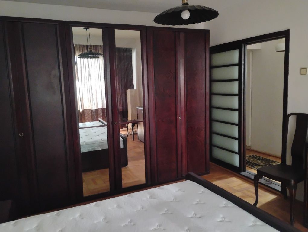 Închiriere apartament 3 camere - Poză 5