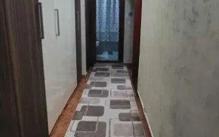 Cug - Selgros - 3 Camere Decomandat + Boxa .Bloc . 1992 - 72 Mp - Poză 5