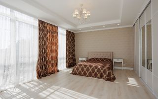Chirie, apartament, 3 camere, Strada Bernardazzi, Centru - Poză 2